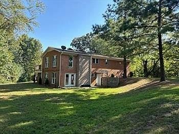 3rd image of 375 Kee Ln