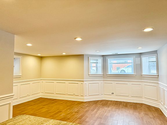 2nd image of 3824 N Drake Ave