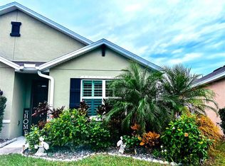 16405 Treasure Point Dr, Wimauma, FL 33598