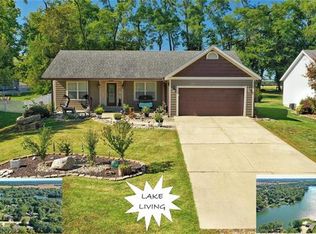 1389 Biscay Dr, Edwardsville, IL
