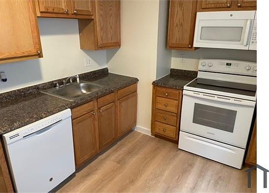 4th image of 180 Tyler St