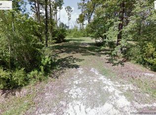 105 Azalea Ln, Pass Christian, MS 39571