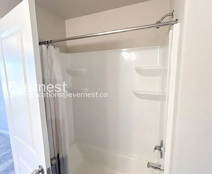 945 Technology Ct — Photo 13