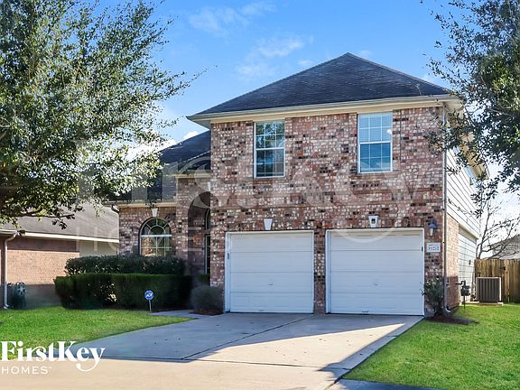 3rd image of 19211 Sunny Leaf Ln
