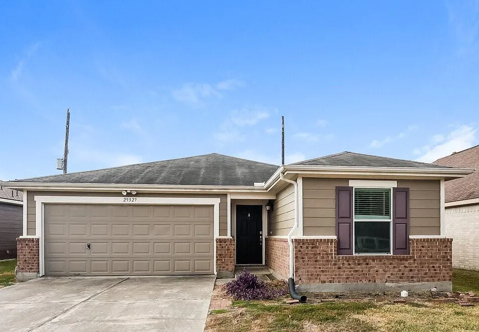 29327 Legends Green Dr