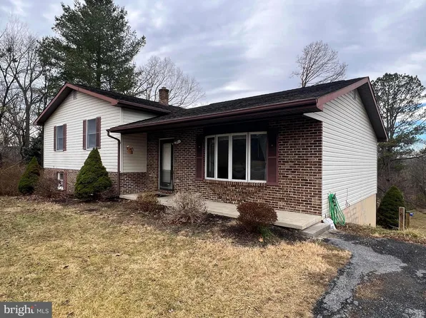 468 Hillcrest Rd, Edinburg, VA 22824