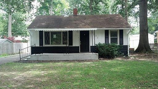 1st image of 3625 N Sadlier Dr