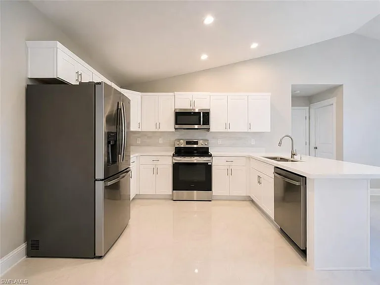 2909 15th St SW — Photo 11