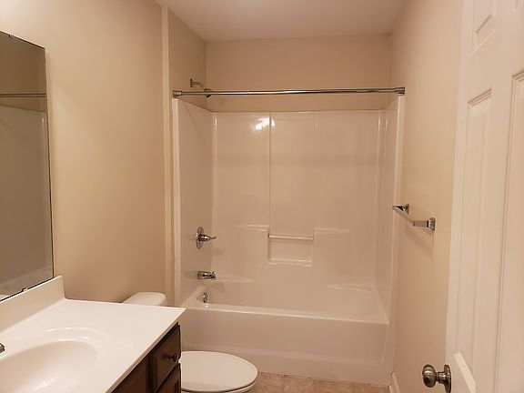 4th image of 23 Rolling River Way #23