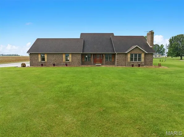 15020 Jamestown Rd, Breese, IL 62230