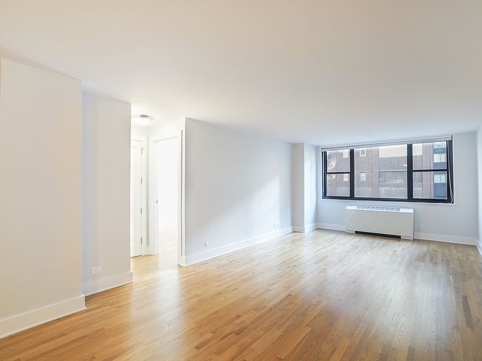 1st image of 330 W 58th St APT 11N