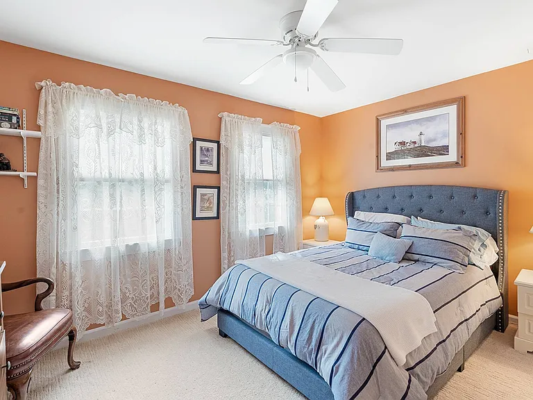 156 Maggie Dr — Photo 11