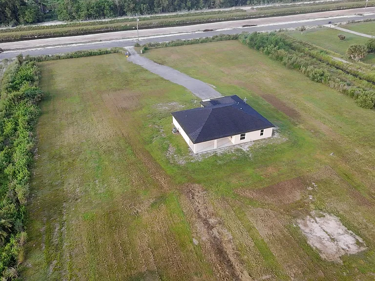 20365 Marie Ct — Photo 40