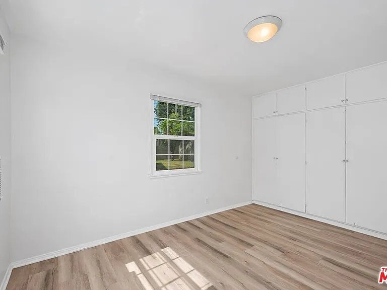 1019 Amherst Ave — Photo 21