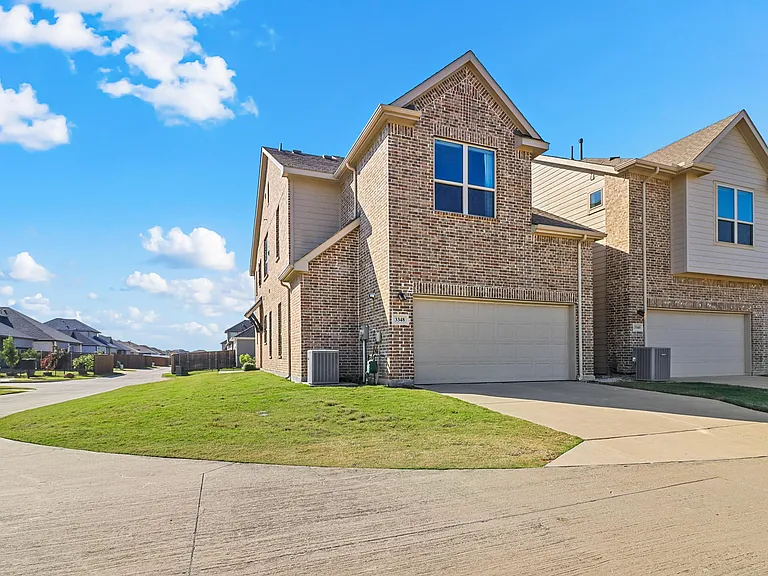 3348 Archduke Dr — Photo 1