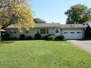 4112 Nicols Rd, Eagan, MN 55122