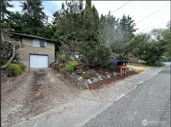 6614 S Langston Road, Seattle, WA 98178