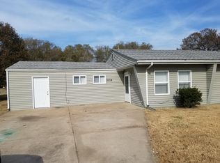 5016 W Douglas Ave, Wichita, KS 67212