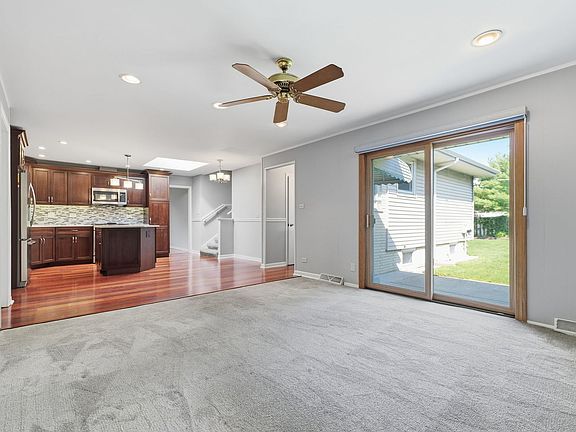5th image of 10313 S Cook Ave