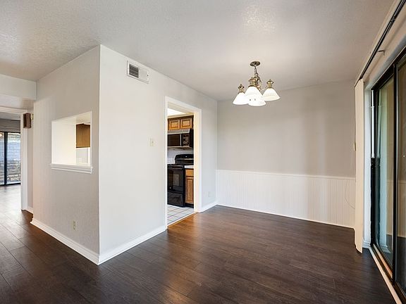 3rd image of 1533 Signal Ridge Pl