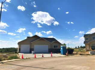 621 Chase Ct, Gillette, WY 82716