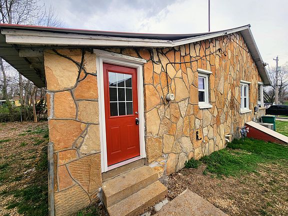 4th image of 709 Garst Street