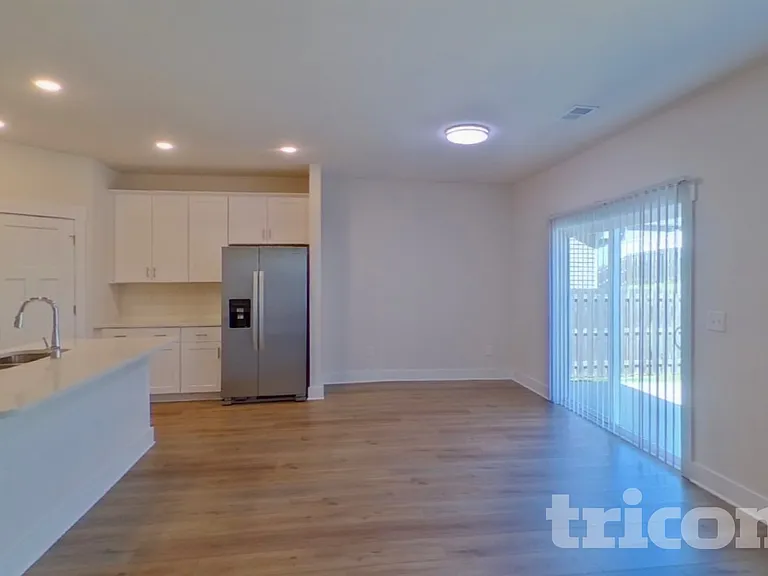 308 Allenby Ln — Photo 3