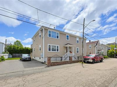 6 Wilson St, Bristol, RI, 02809