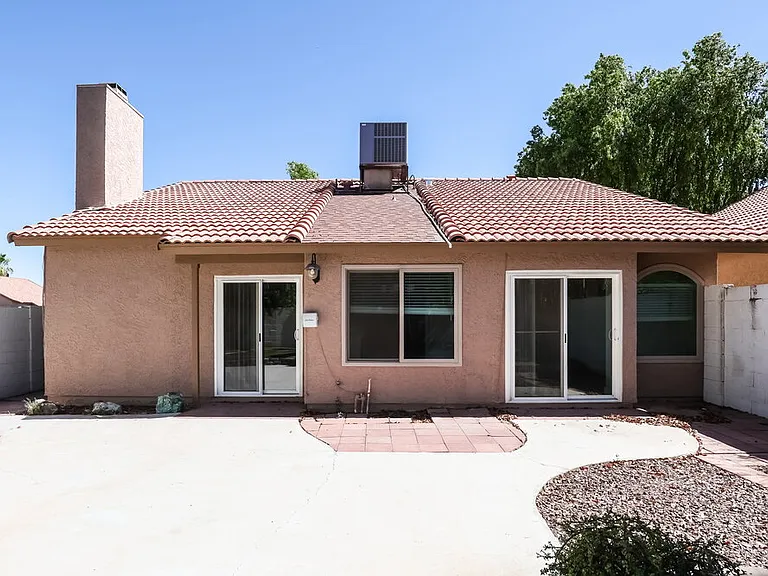 4452 E Wildwood Dr — Photo 16