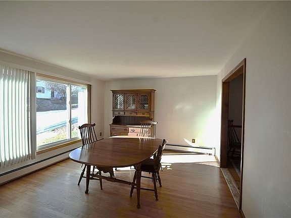 5th image of 115 Orlando Dr