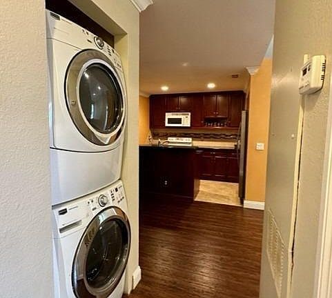3rd image of 3939 Madison Ave APT 233