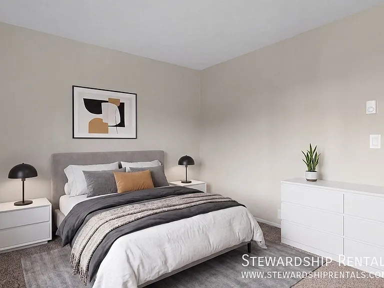 1154 Grant Aly — Photo 3
