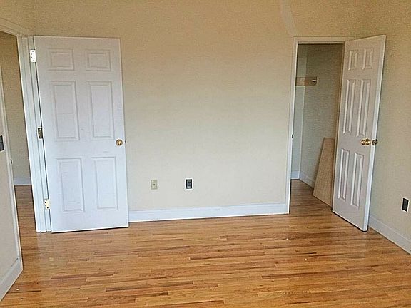 4th image of 598 President St #5BB