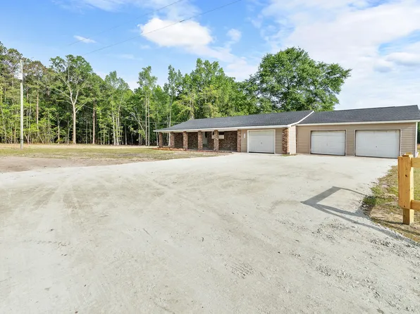 838 Ranch Hill Ln, Saint Stephen, SC 29479