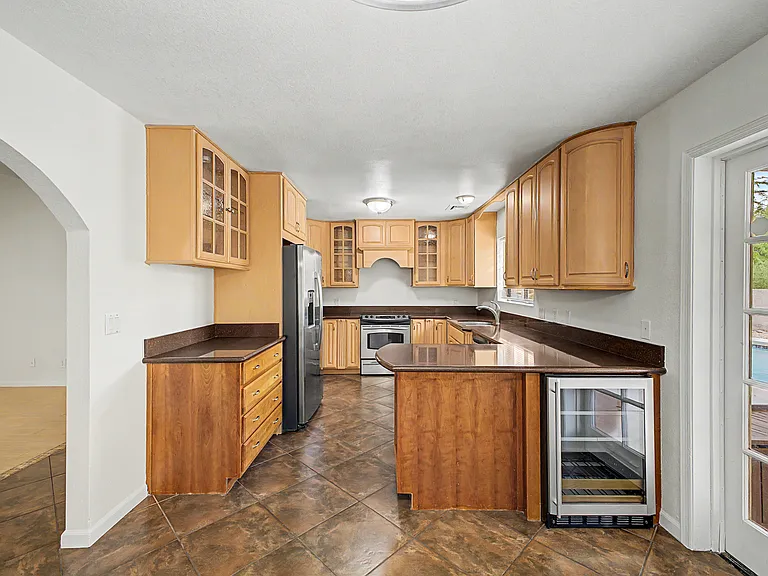 17035 E Cascade Dr — Photo 5