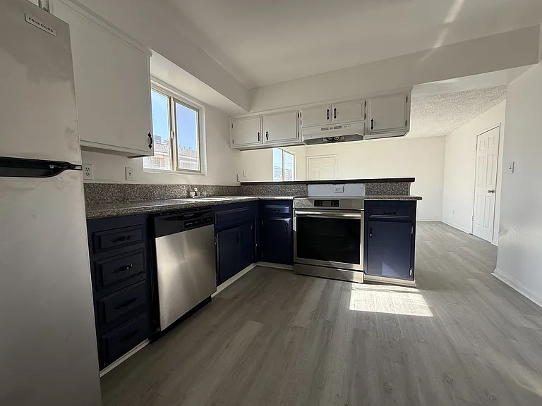 1312 Flower St #C — Photo 5
