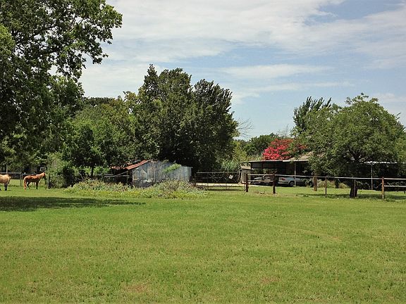 3rd image of 3309 Roosevelt Dr