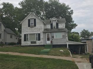 312 S Main St, Denison, IA 51442