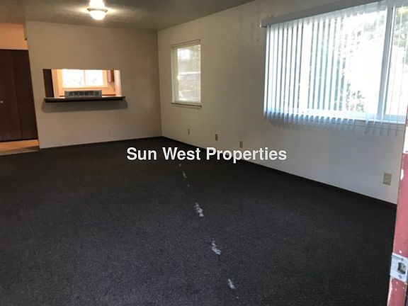 4th image of 1703 Cliffside Dr APT A
