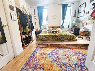 Rented by RELEASE NY