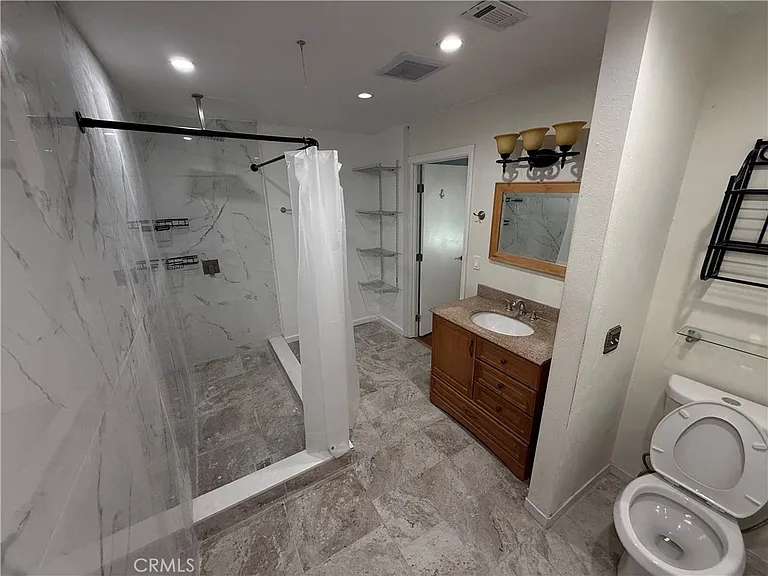 14071 Fenton Ln — Photo 10