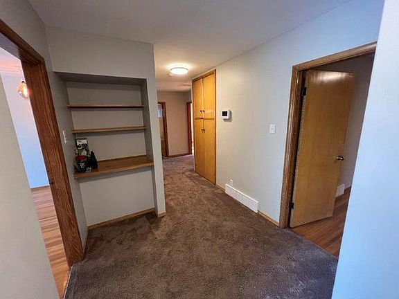 5th image of 4022 42nd Ave
