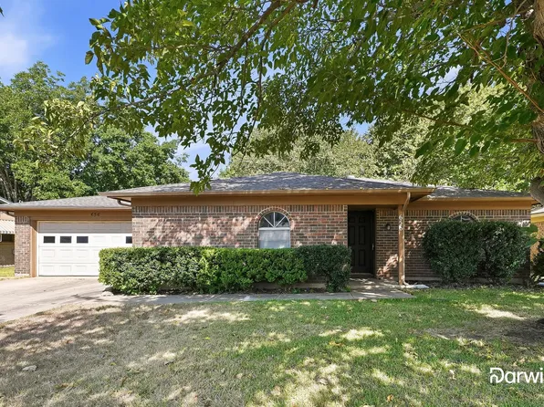 656 Sue Ann Ln, Burleson, TX 76028