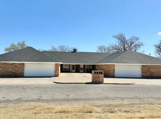 907 7th St, Canyon, TX 79015