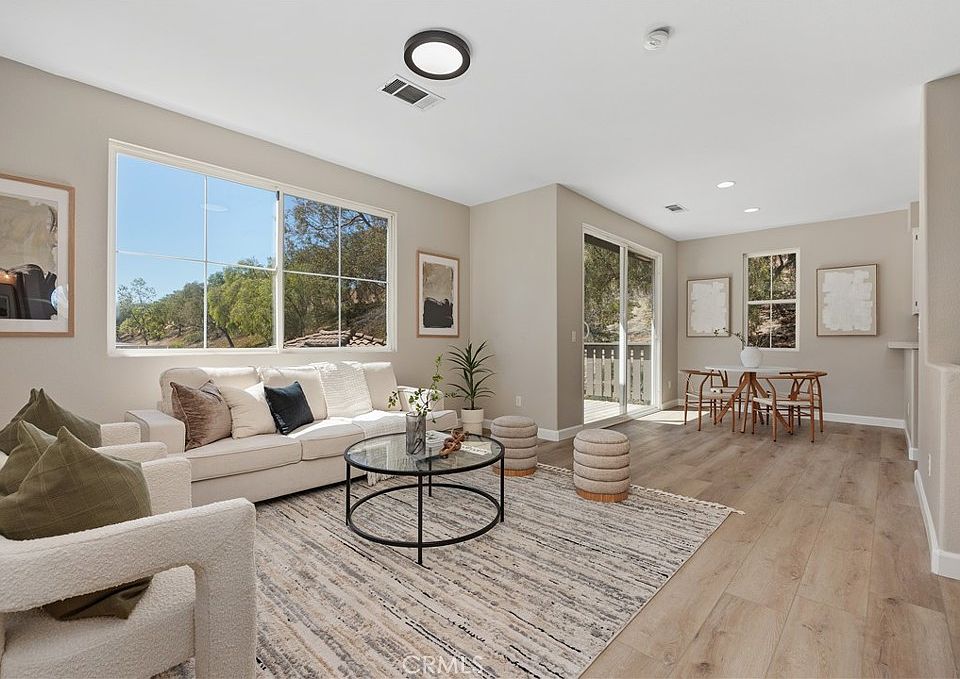 1st image of 6004 Paseo Salinero