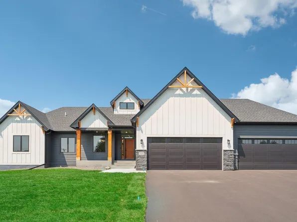 15354 Quamba St NE, Ham Lake, MN 55304