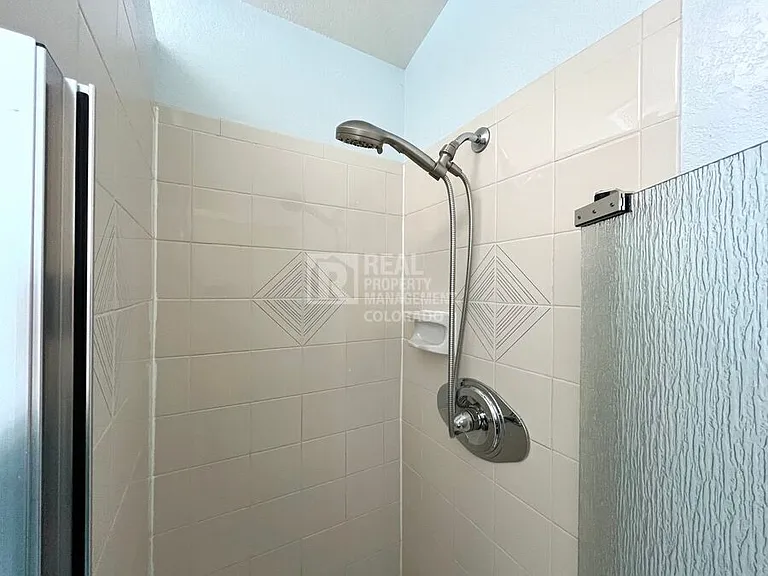 1220 N Weber St — Photo 10