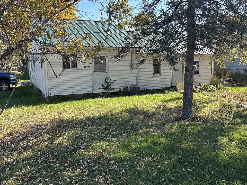 2nd image of 264 3rd St N #1