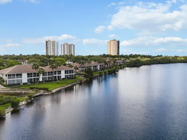 1045 Mainsail Dr Unit 413, Naples, FL 34114