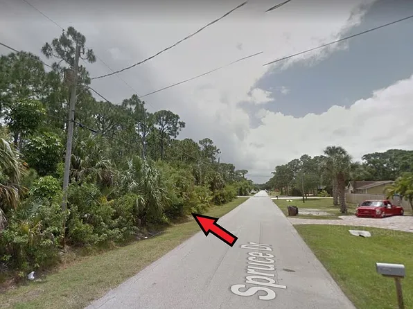 5814 Spruce Dr, Fort Pierce, FL 34982
